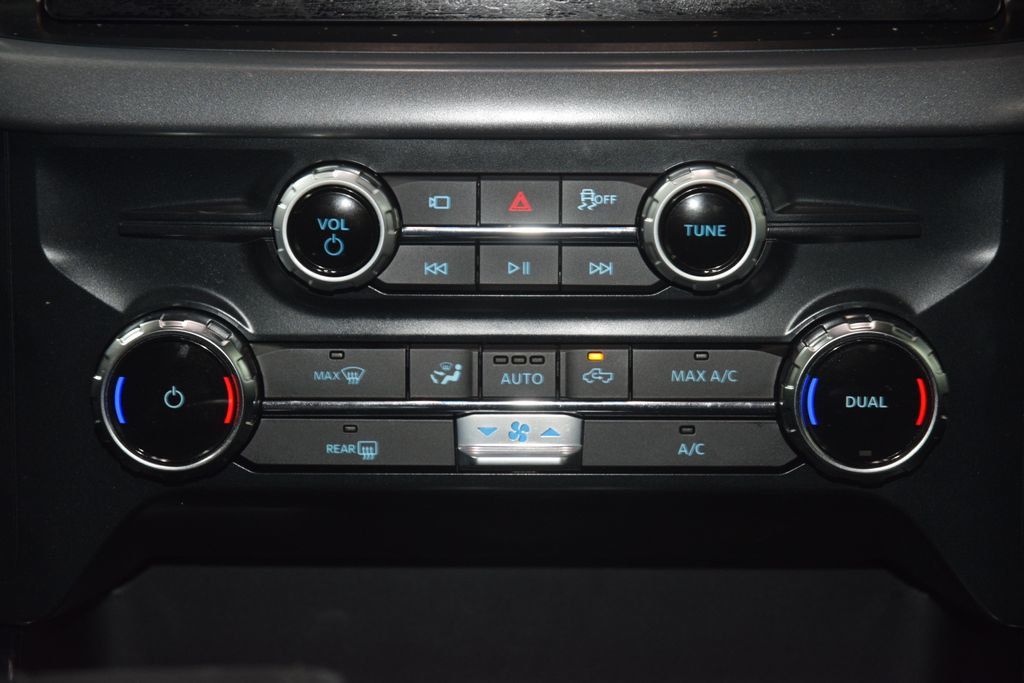 2025 Ford F-150 XLT - 23050582 - 33