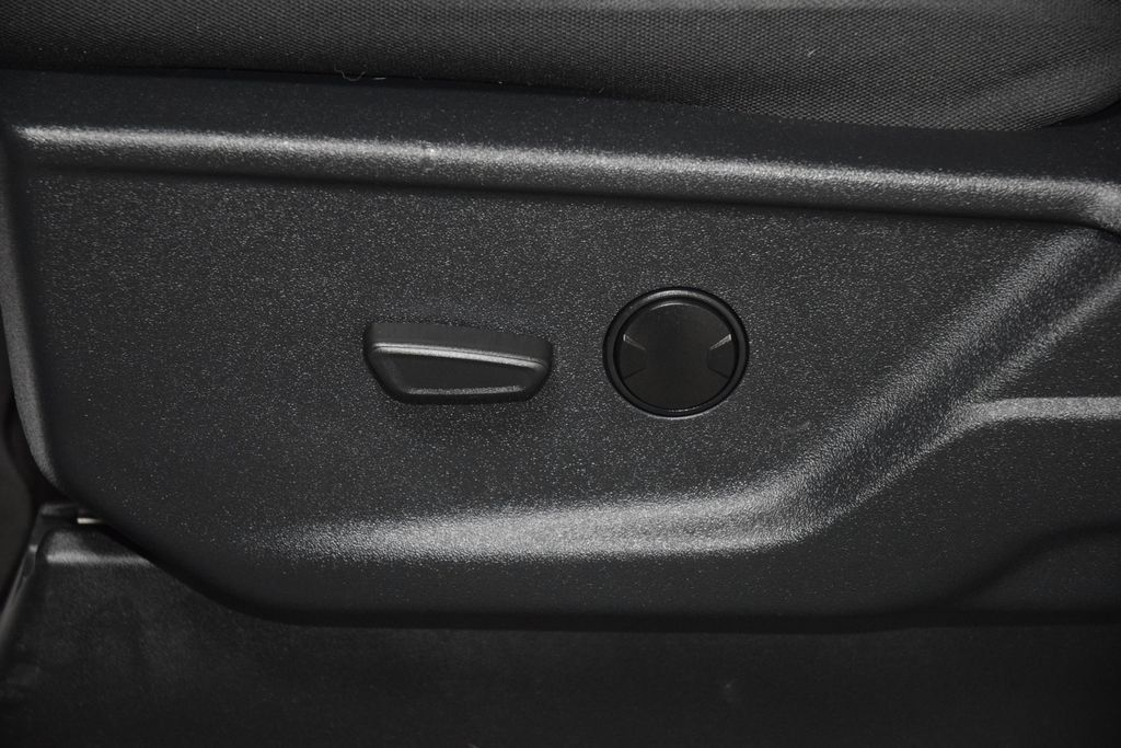 2025 Ford F-150 XLT - 23050582 - 40