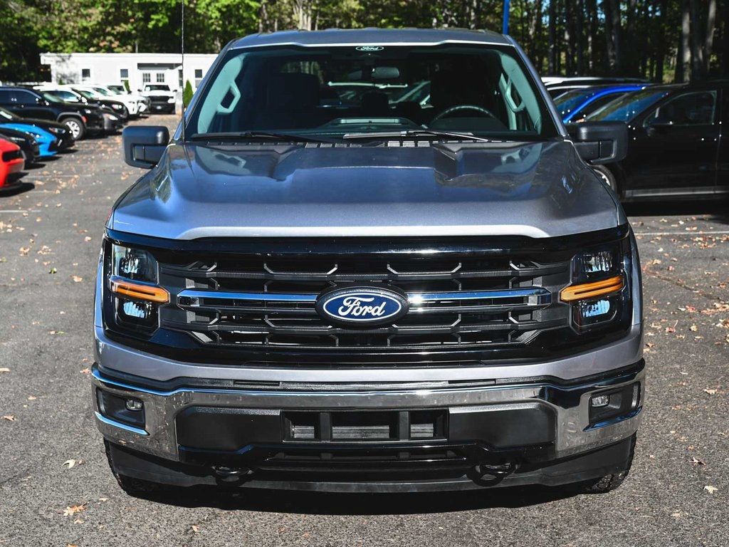 2025 Ford F-150 XLT photo 2