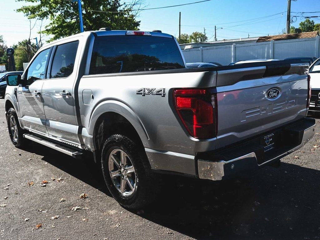 2025 Ford F-150 XLT photo 4