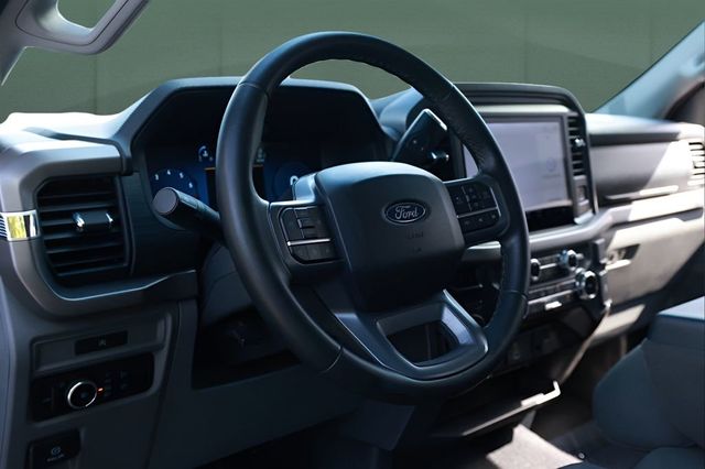 2025 Ford F-150 XLT - 23041800 - 32