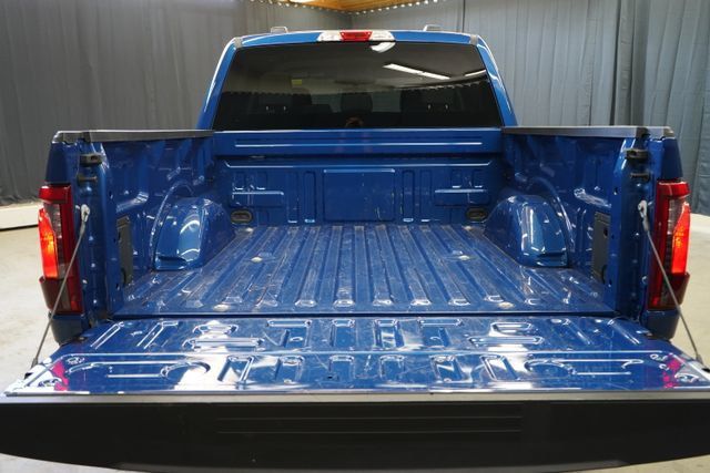 2025 Ford F-150 XLT - 23077602 - 32