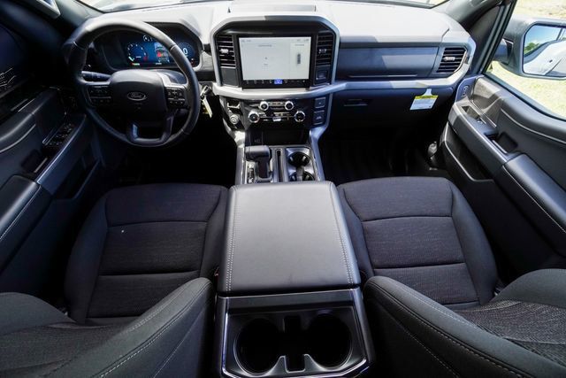 2025 Ford F-150 XLT 2WD SuperCrew 5.5' Box - 22942948 - 23