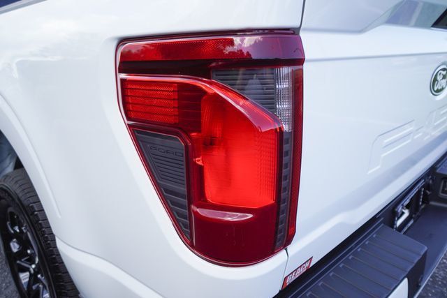 2025 Ford F-150 XLT 2WD SuperCrew 5.5' Box - 22942948 - 33