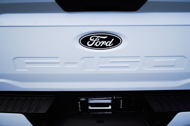 2025 Ford F-150 XLT 2WD SuperCrew 5.5' Box - 22942948 - 38