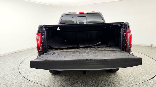 2025 Ford F-150 XLT 4WD SuperCrew 5.5' Box w/ 302A, 20'' Wheels & Hard Tonneau - 23026904 - 19