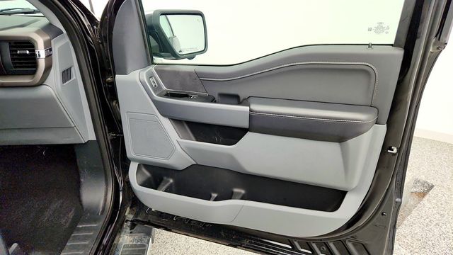 2025 Ford F-150 XLT 4WD SuperCrew 5.5' Box w/ 302A, 20'' Wheels & Hard Tonneau - 23026904 - 23