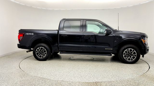 2025 Ford F-150 XLT 4WD SuperCrew 5.5' Box w/ 302A, PowerBoost, Black Appearance - 23028792 - 3