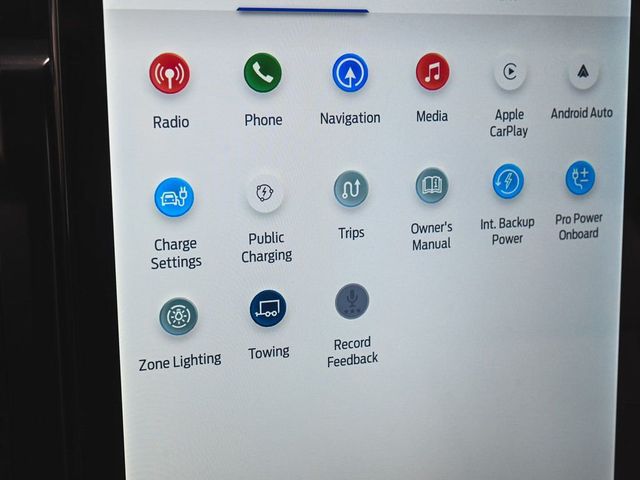 2025 Ford F-150 Lightning Flash - 22987600 - 18