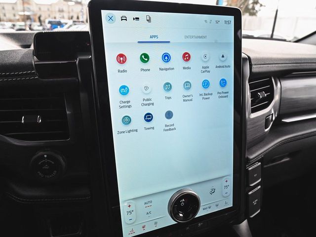 2025 Ford F-150 Lightning Flash - 22987600 - 20