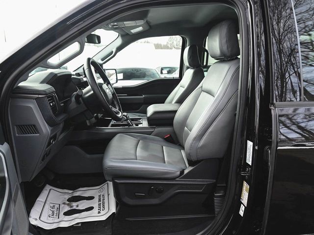 2025 Ford F-150 Lightning Flash - 22987600 - 25