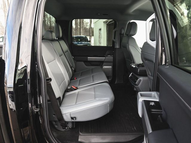 2025 Ford F-150 Lightning Flash - 22987600 - 27