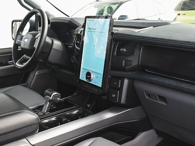 2025 Ford F-150 Lightning Flash - 22987600 - 29