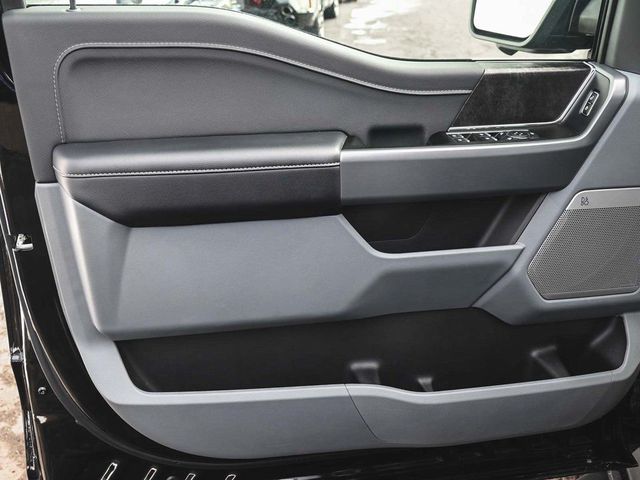 2025 Ford F-150 Lightning Flash - 22987600 - 5