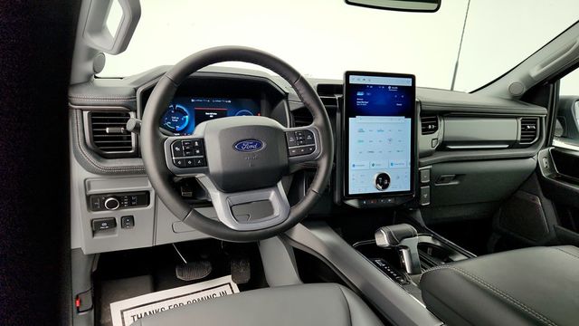 2025 Ford F-150 Lightning Flash 4WD SuperCrew 5.5' Box with Pro Power Onboard - 22953448 - 11