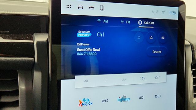 2025 Ford F-150 Lightning Flash 4WD SuperCrew 5.5' Box with Pro Power Onboard - 22953448 - 17