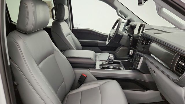 2025 Ford F-150 Lightning Flash 4WD SuperCrew 5.5' Box with Pro Power Onboard - 22953448 - 23