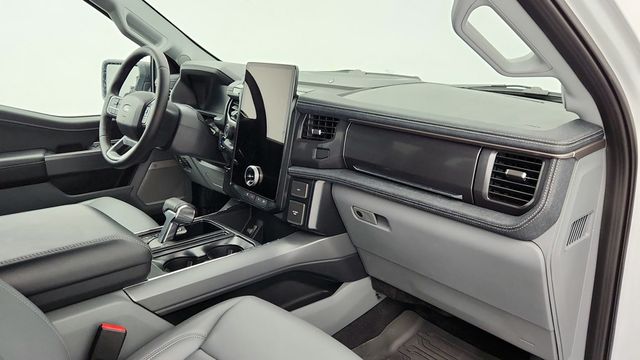 2025 Ford F-150 Lightning Flash 4WD SuperCrew 5.5' Box with Pro Power Onboard - 22953448 - 24