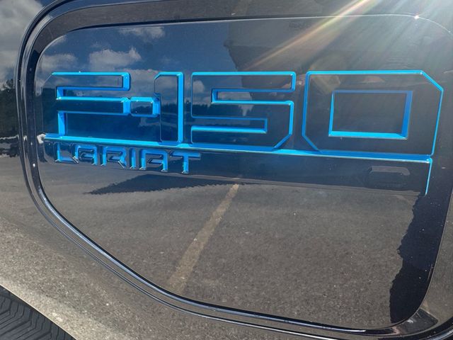 2025 Ford F-150 Lightning Lariat - 23026008 - 9