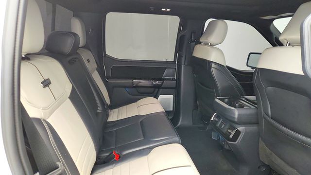 2025 Ford F-150 Lightning Platinum 4WD SuperCrew 5.5' Box w/ Retractable Tonneau Cover - 23002138 - 23