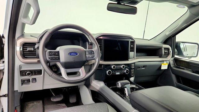 2025 Ford F-150 Lightning XLT 4WD SuperCrew 5.5' Box - 23022632 - 11