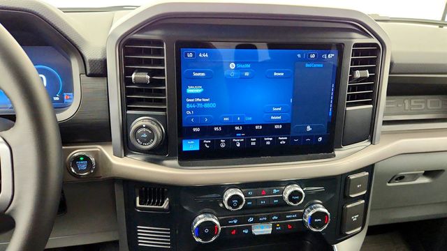 2025 Ford F-150 Lightning XLT 4WD SuperCrew 5.5' Box - 23022632 - 16