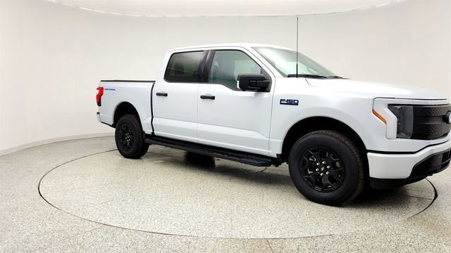 2025 Ford F-150 Lightning XLT 4WD SuperCrew 5.5' Box - 23022632 - 2