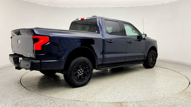 2025 Ford F-150 Lightning XLT 4WD SuperCrew 5.5' Box w/ Soft Tonneau Cover - 23016998 - 4