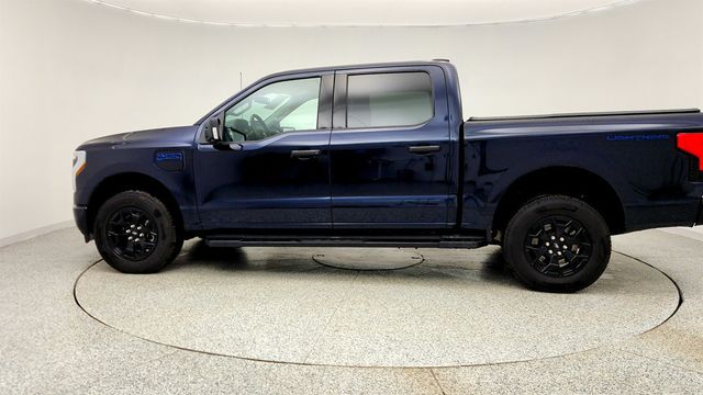 2025 Ford F-150 Lightning XLT 4WD SuperCrew 5.5' Box w/ Soft Tonneau Cover - 23016998 - 7