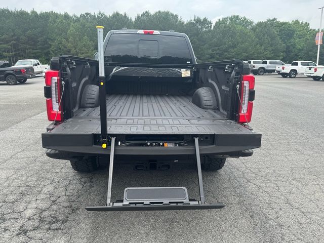 2025 Ford F-350SD Platinum - 23014523 - 35
