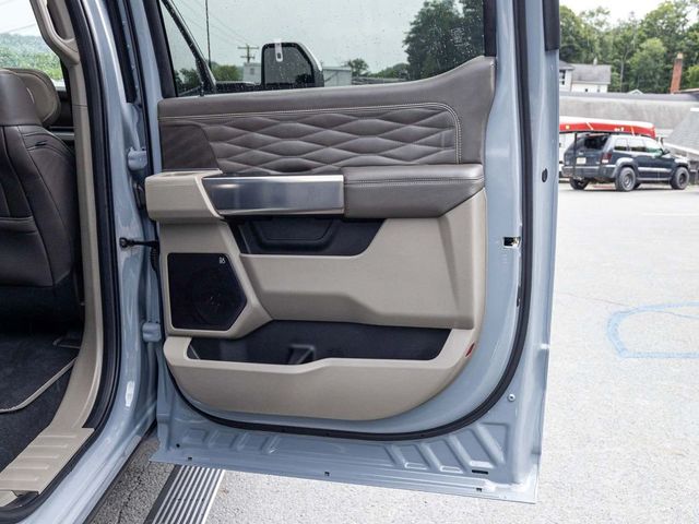 2025 Ford F-450SD Platinum - 23077271 - 14