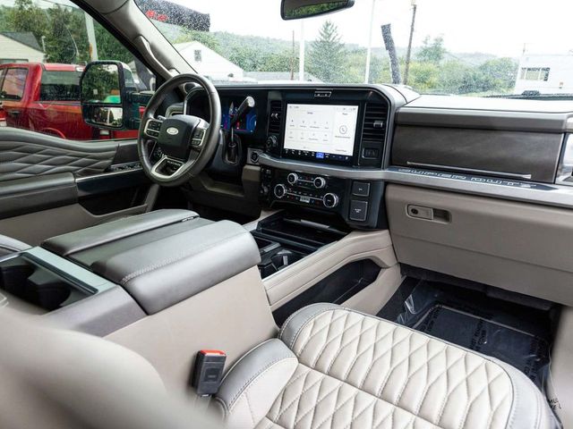2025 Ford F-450SD Platinum - 23077271 - 30