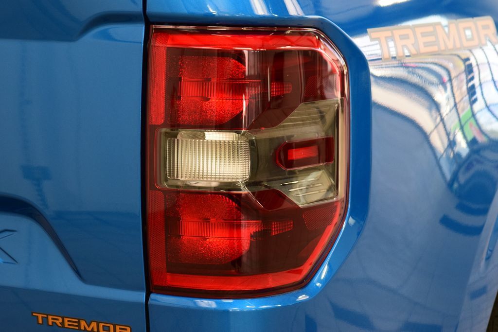 2025 Ford Maverick Tremor AWD SuperCrew - 22998124 - 18