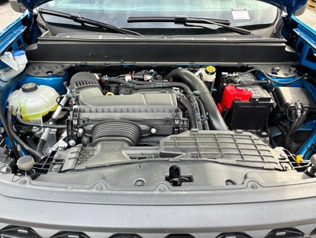 2025 Ford Maverick XL AWD SuperCrew - 23021860 - 18