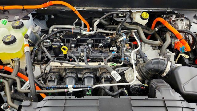 2025 Ford Maverick XL FWD SuperCrew - 23066480 - 25