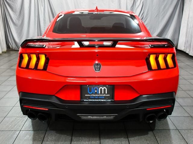 2025 Ford Mustang Dark Horse's photo