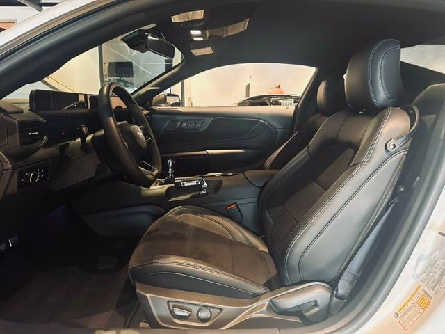 2025 Ford Mustang DarkHorse/6SpeedManual/SecurityPkg/BrembroBrakes/Htd&CldSeats - 23069609 - 10