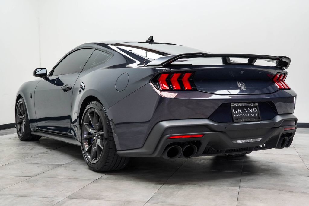 Ford Mustang photo 11