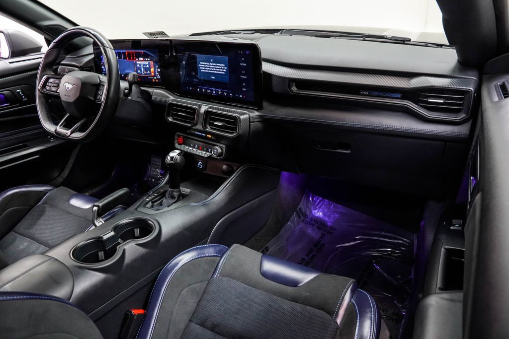 Ford Mustang photo 20