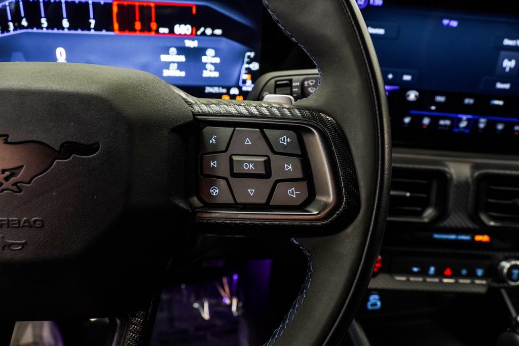 Ford Mustang photo 34