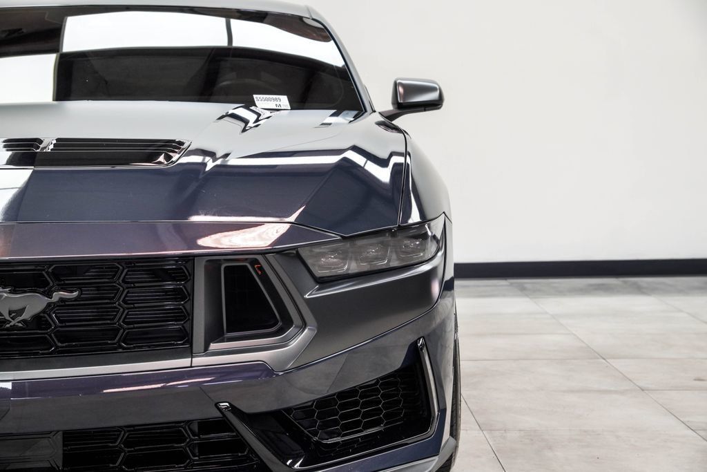 Ford Mustang photo 7