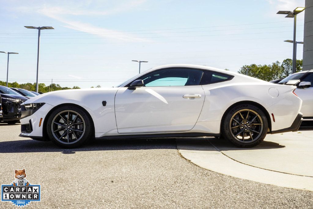 Ford Mustang photo 10