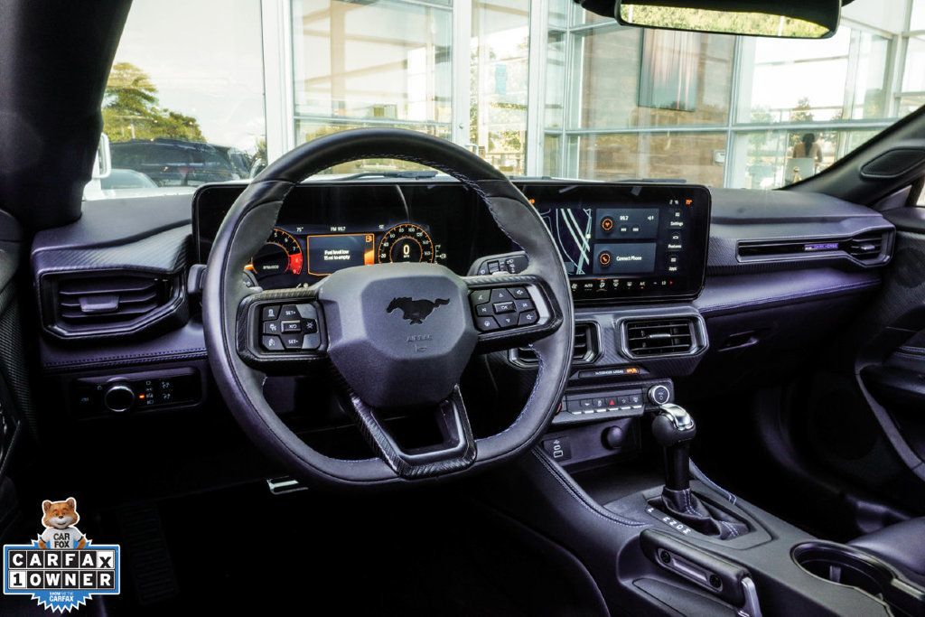 Ford Mustang photo 21