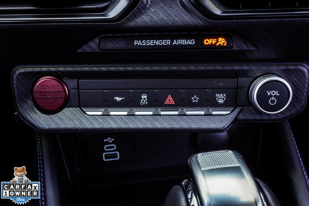 Ford Mustang photo 26