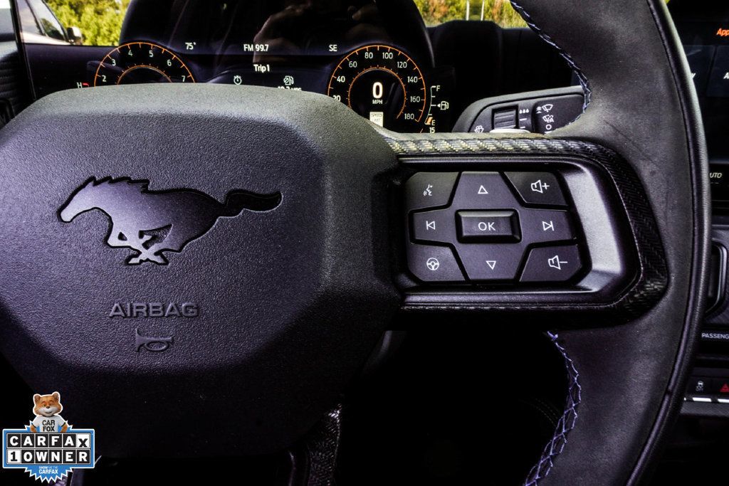 Ford Mustang photo 31