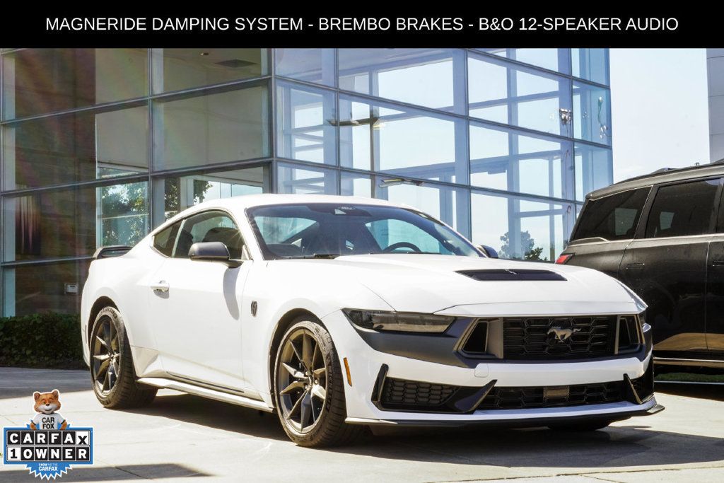 Ford Mustang photo 4