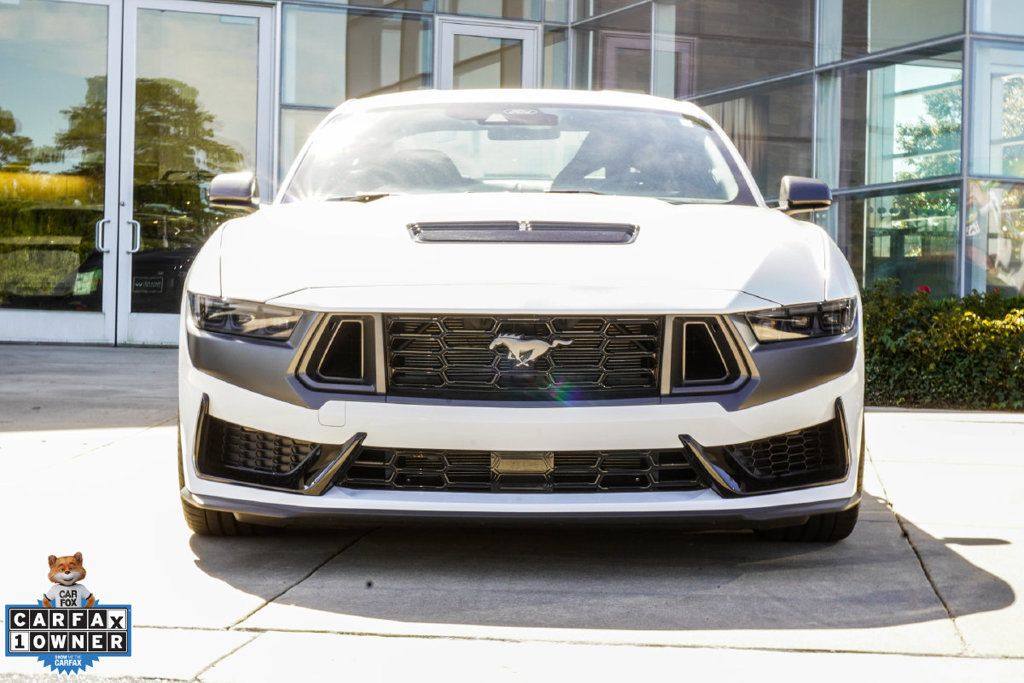 Ford Mustang photo 8