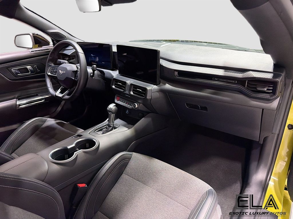 2025 Ford Mustang EcoBoost Premium Fastback - 23042891 - 29