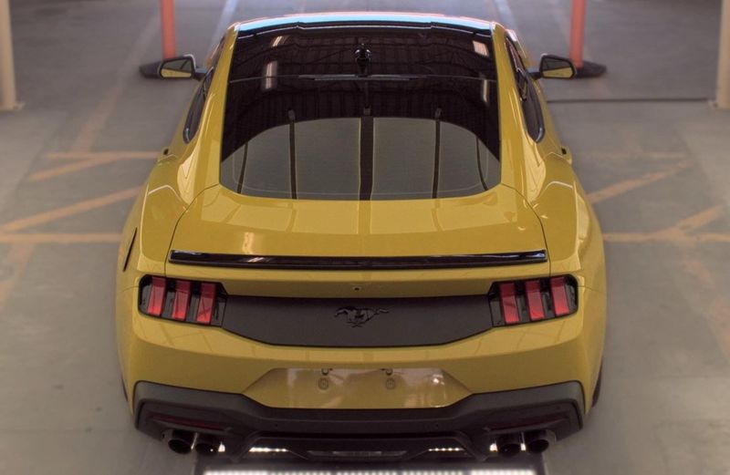 2025 Ford Mustang EcoBoost Premium Fastback - 23042891 - 4