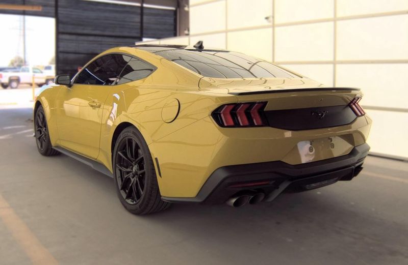 2025 Ford Mustang EcoBoost Premium Fastback - 23042891 - 5